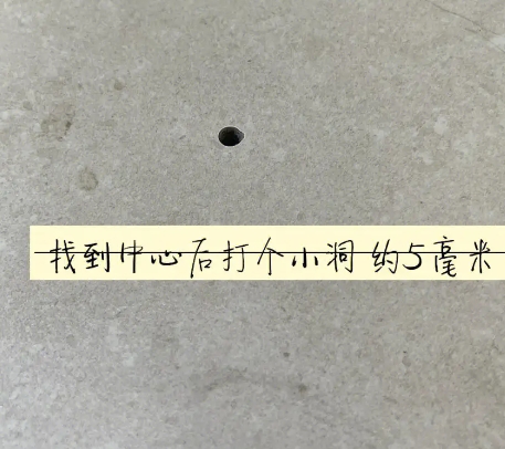 五华瓷砖空鼓维修公司专业解答在瓷砖铺贴过程中，如果砂料搅拌不均匀，将会带来以下问题